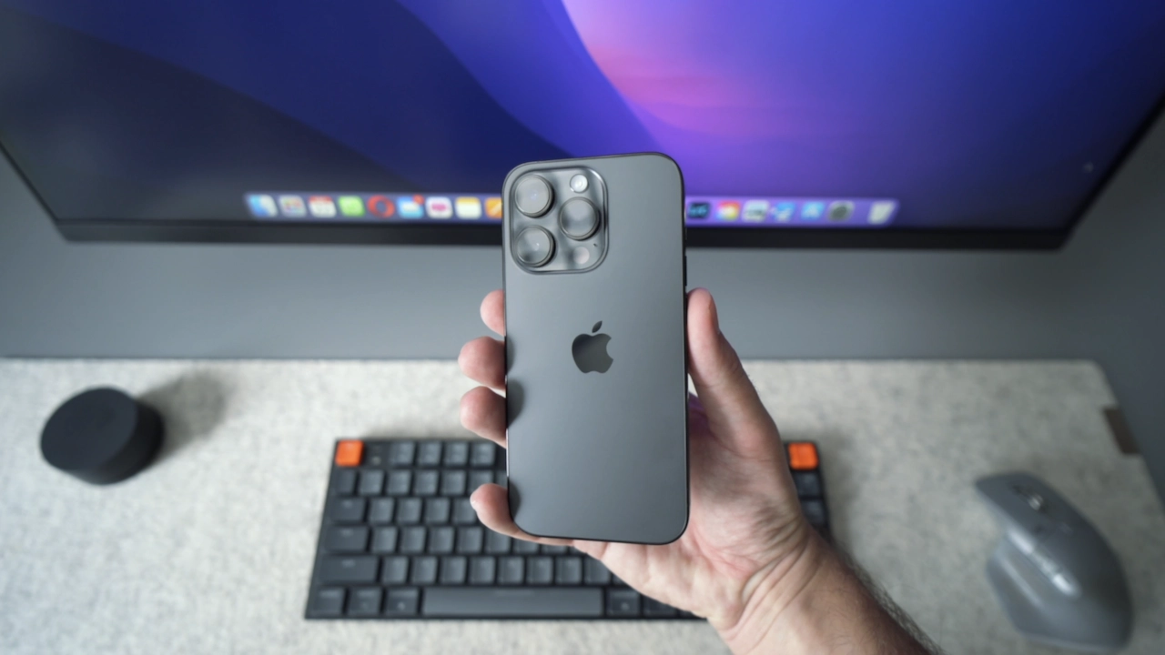 samsung-galaxy-s23-ultra-vs-iphone-14-pro